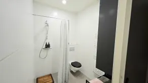 Quiet studio • 5-min walk to metro • Ideal for business/training stays - Image 5