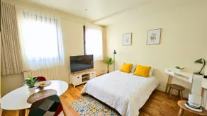 Quiet studio • 5-min walk to metro • Ideal for business/training stays - Image 2