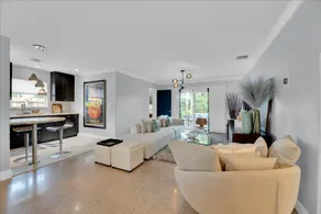 Modern Zen Retreat near Fort Lauderdale Beach - Image 4