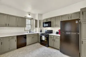 Downtown York Getaway | Modern Comfort - Image 5