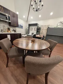 The Serene Loft: Chic Comfort Close to NYC - Image 4