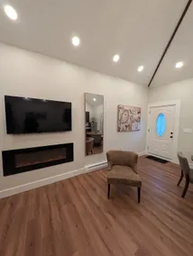 The Serene Loft: Chic Comfort Close to NYC - Image 5