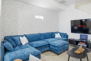Sleeps 8 + Fire Pit | Near DIA & Downtown Denver - Image 2