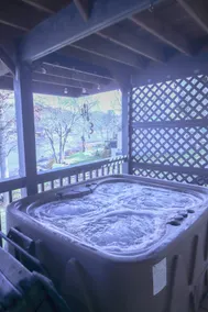 Lake Haven - Lakefront Getaway - Hot Tub, Decks, Fires & More - Image 4