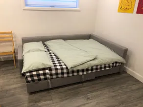 Bright accommodation in a quiet area - Image 4