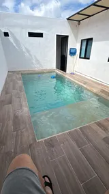 Like new, great location, beautiful house - Image 2