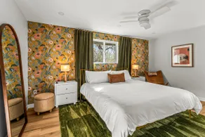 Sleeps 17 | Backyard Oasis, Hot Tub, Gym - Image 3