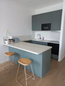 Beautiful 2-room refurbished apartment in a great location. - Image 5
