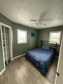 Cozy home close to downtown and SPI! - Image 5