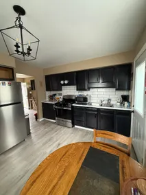 Cozy home close to downtown and SPI! - Image 3