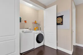 Modern LA Home | Sleeps 11•KING BD | 15mintoDTLA - Image 4