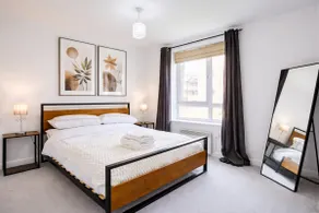 Wembley Luxe One-Bed Retreat - Image 2
