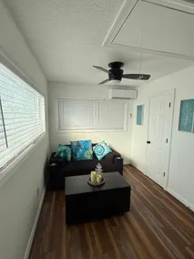 The Cozy Cottage - Image 5