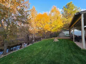 Clear Creek Retreat with jacuzzi on the creek - Image 4