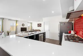 Landsdale's Modern Poolside Home - Image 3