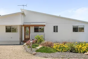 Scarp n Sea, Sauna Views & Serene Coastal Comfort - Image 2