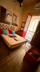 Vintage House - Image 3