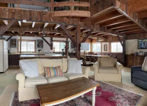 Rustic Luxe Barn Home in the Country - Image 2