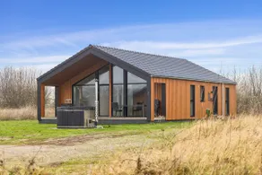 Ferienhaus mit Garten, Grill und Whirlpool | Wasserblick - Image 2