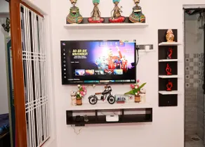 Elegant Luxury 2BHK Apt. with Balcony in Varanasi - Image 5