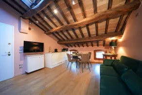 Étoile • Art Deco apartment near Venice - Image 2