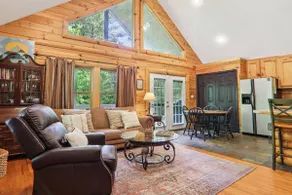 Stonecrest Hideaway - Nature Meets Comfort - Image 3