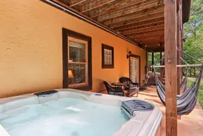 Stonecrest Hideaway - Nature Meets Comfort - Image 5