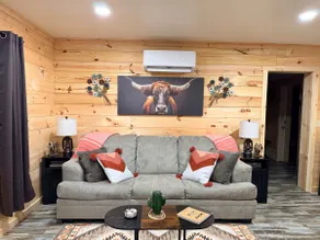 Blueridge Haven - Walking Distance to Downtown - Image 3