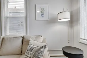 Comfort Dwelling + Modern Selection + Free Parking - Image 5