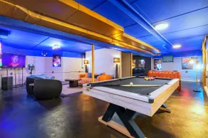 Swim Spa + Sauna! Karaoke, Movie Theater, Lake - Image 4