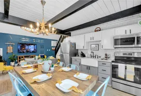 Family Friendly Chalet | Sleeps 10 | Game Lounge - Image 4