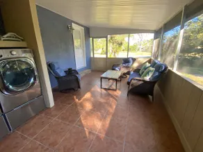 King Size Bed Suit Apartment Quite Neighborhood - Image 3
