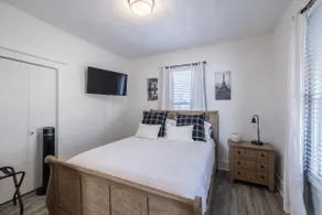Millie's Cozy Parkside Home - Image 5