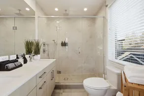 Your Seattle Base Camp, close to Downtown & SeaTac - Image 4