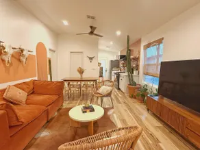 Southwest Chic Oasis Retreat Downtown w/Pool Tub - Image 3