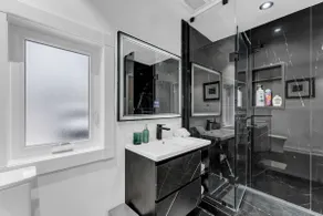 Modern Rustic Stay Near City~Entertainment Escape - Image 2
