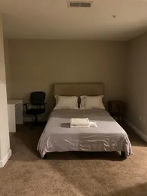 The Charm City, Modern Comfort - Image 3