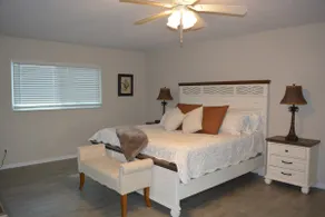 Canal-Front Oasis and Heated Pool - Close to Golf & Beaches - Image 3