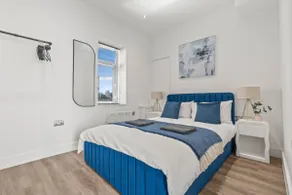Central 1BR Cardiff Flat & Free Parking + Paid Spa - Image 2