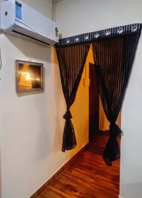 House No 21 - Image 2