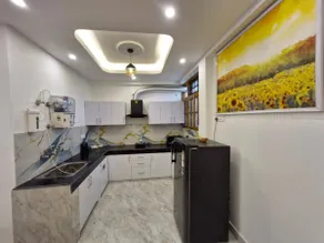 Sunflower Hideaway in Lucknow (private flat 2 flr) - Image 4