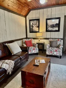 Cozy Retreat | Views, Fishing, Kayak, Games & MORE - Image 4
