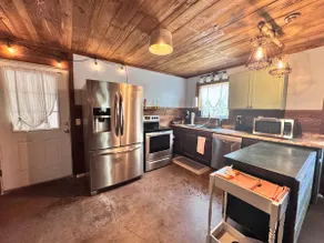 Cozy Home Near Keystone Lake| 2BR |Family Friendly - Image 3