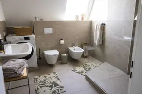 Stylish duplex with roof terrace and extras - Image 5