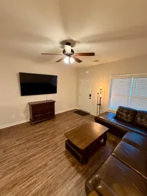 Cozy home in Perry *BIG YARD*Game Room - Image 2