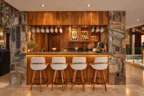 Ch Teau at Piestewa Peak Phoenix s Iconic Estate - Image 2