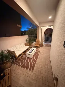 Luxe Desert Oasis in Exclusive Summerlin - Image 4