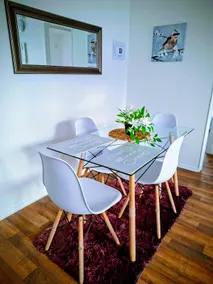 Downtown apartment near the lake - Image 5