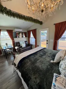 Quail Cottage- Hot Tub & Fire Pit - Image 4