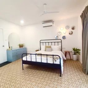 Lakefront 1 Bedroom Suite with Private Pool - Image 3